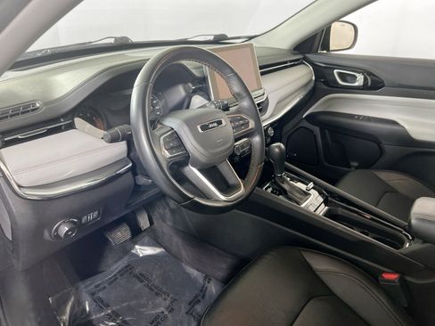 Used 2022 Jeep Compass Limited w/ Sun and Sound Group image 9