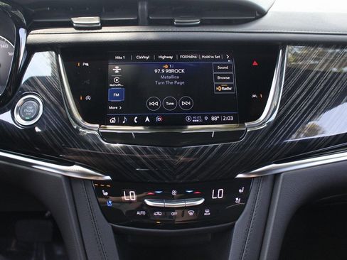 New 2025 Cadillac XT6 Premium Luxury image 24