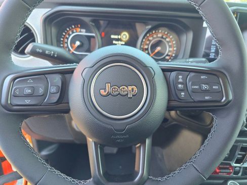 New 2025 Jeep Gladiator Sport image 26