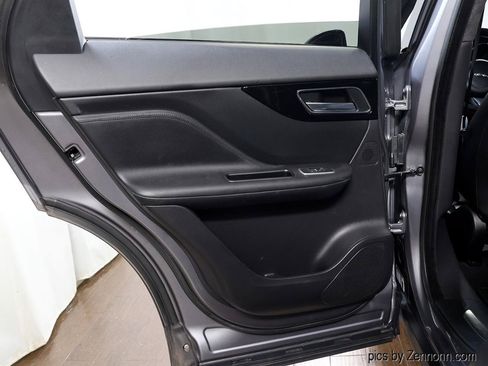 Used 2020 Jaguar F-PACE Premium AWD/4WD image 28