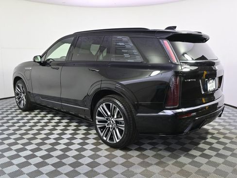 Certified 2026 Cadillac Vistiq Premium Luxury w/ LPO, Floor Liner Package AWD/4WD image 3