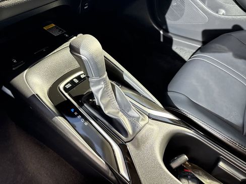 Used 2025 Toyota Corolla XLE image 16