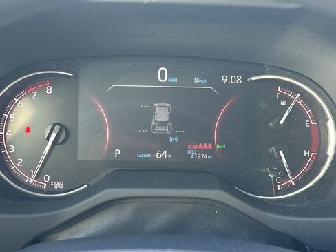 Used 2025 Toyota RAV4 XLE FWD image 29