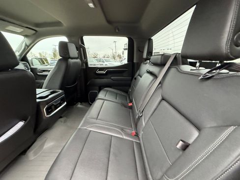 Used 2023 GMC Sierra 1500 SLT w/ SLT Premium Package image 5