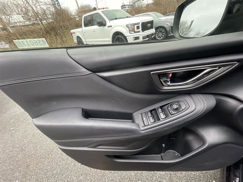 Used 2023 Subaru Forester Premium image 12