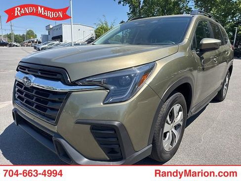 Used 2025 Subaru Ascent Premium image 1