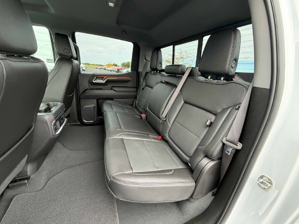 Used 2022 GMC Sierra 1500 Denali w/ Technology Package AWD/4WD image 21