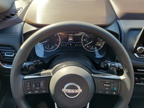 Certified 2023 Nissan Rogue SV FWD image 20