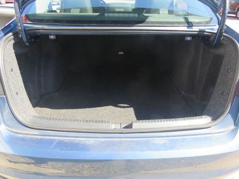 Used 2015 Volkswagen Jetta SE image 24
