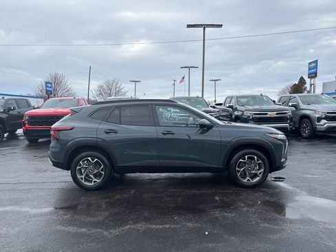 New 2026 Chevrolet Trax LT w/ Driver Confidence Package image 3