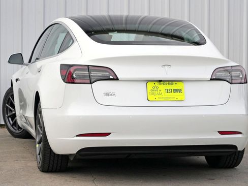 Used 2020 Tesla Model 3 Standard Range Plus image 6