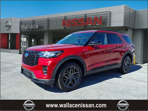 Used 2025 Ford Explorer ST-Line w/ ST-Line Street Pack AWD/4WD image 1