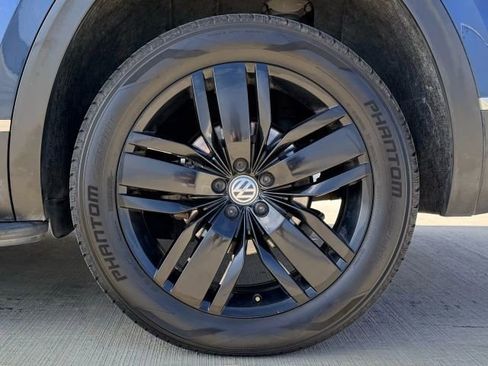 Used 2019 Volkswagen Atlas SEL Premium image 60