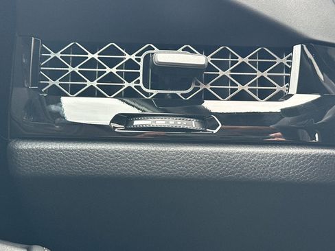 Used 2025 Honda Accord Sport image 31