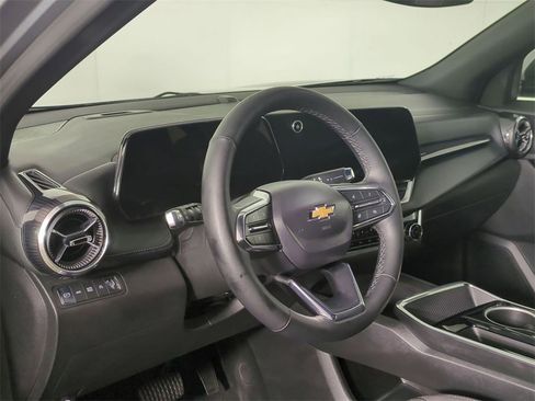 Certified 2025 Chevrolet Equinox LT image 10