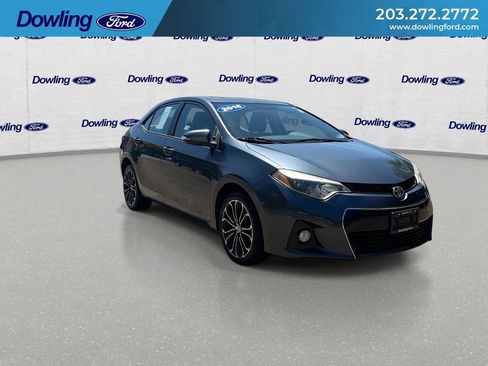 Used 2016 Toyota Corolla S w/ Driver Convenience Package FWD image 2