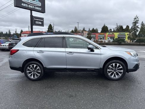 Used 2017 Subaru Outback 2.5i Limited w/ Popular Package #5 AWD/4WD image 9