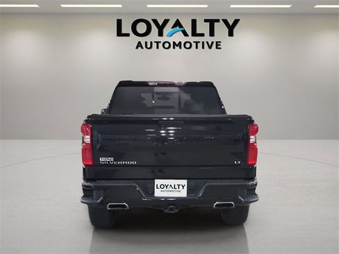 Used 2019 Chevrolet Silverado 1500 LT Trail Boss image 4
