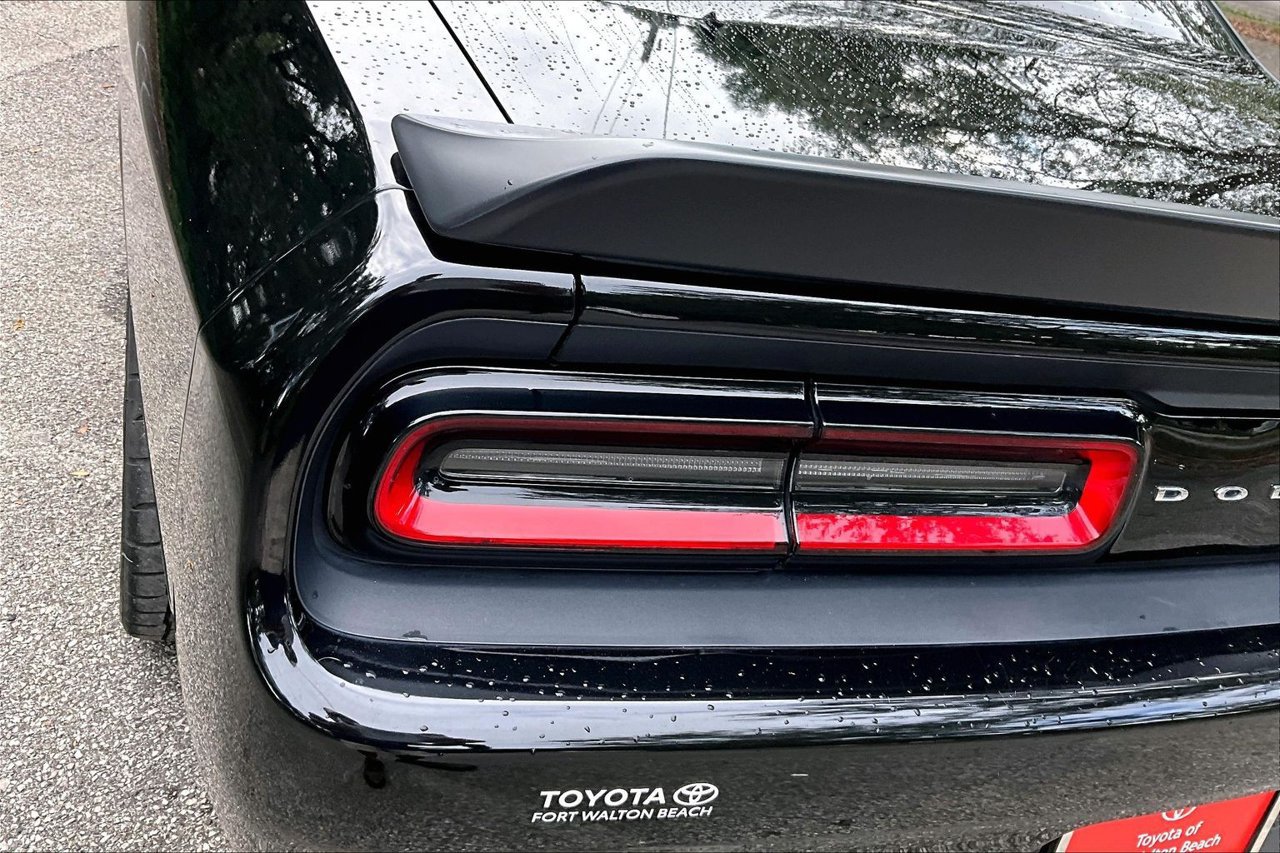 Used 2019 Dodge Challenger R/T Scat Pack RWD image 18