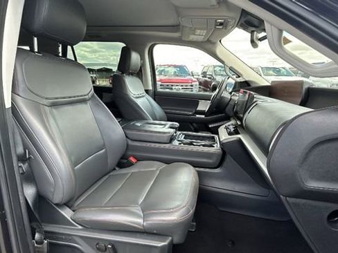 Certified 2025 Ford Expedition Active AWD/4WD image 11