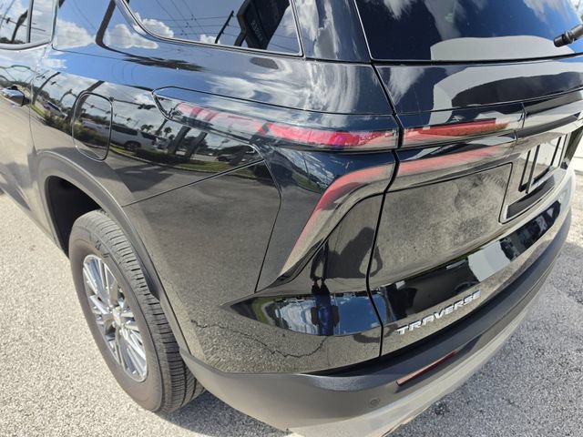 Used 2026 Chevrolet Traverse LT FWD image 14