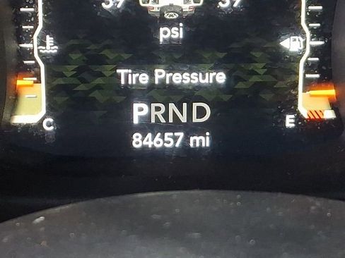 Used 2018 Jeep Wrangler Unlimited Sahara image 20