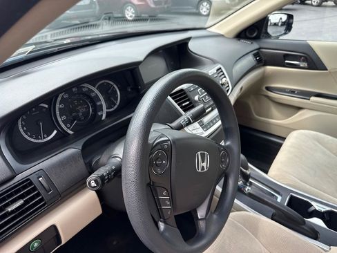 Used 2013 Honda Accord EX image 16