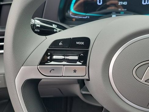 New 2026 Hyundai Elantra Hybrid FWD image 7