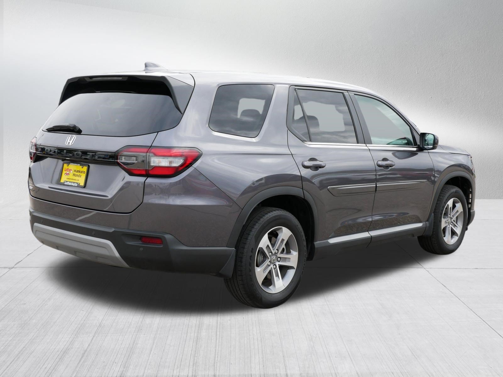 Certified 2025 Honda Pilot EX-L image 7