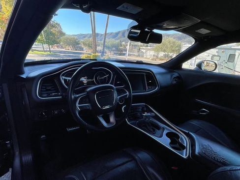 Used 2015 Dodge Challenger SXT Plus image 15