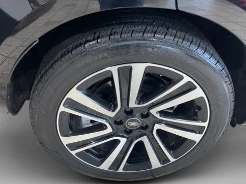 Used 2023 Land Rover Range Rover SE image 22