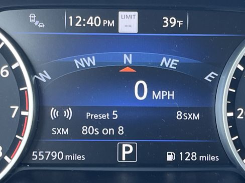 Used 2021 Nissan Murano Platinum w/ Cargo Package image 12