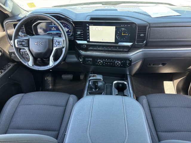 Used 2023 Chevrolet Silverado 1500 RST w/ Z71 Off-Road Package AWD/4WD image 16