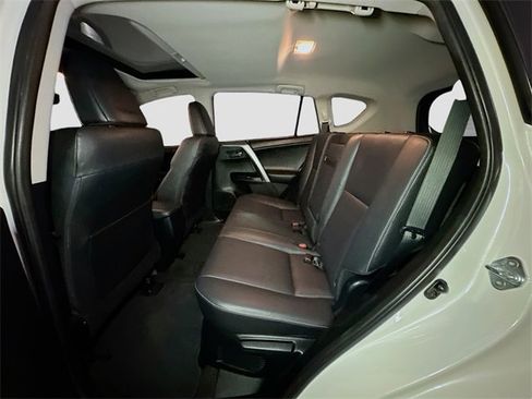 Used 2016 Toyota RAV4 Limited image 19