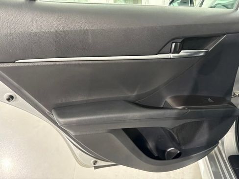 Used 2021 Toyota Camry SE FWD image 16