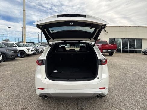 New 2025 MAZDA CX-5 Signature image 8