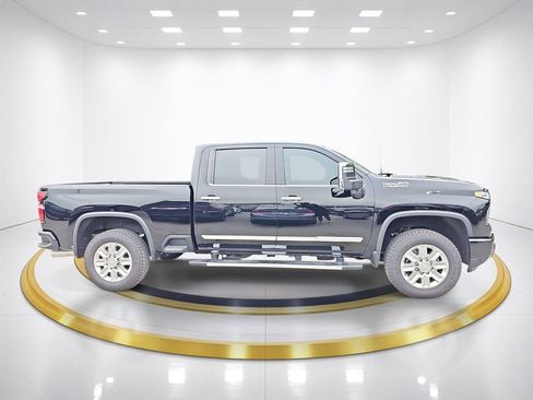 New 2025 Chevrolet Silverado 2500 High Country w/ Technology Package AWD/4WD image 5