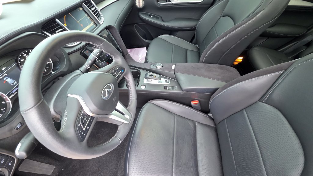 Used 2023 INFINITI QX50 Sensory AWD/4WD image 12
