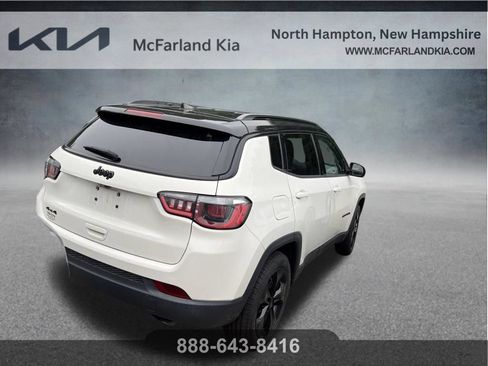 Used 2019 Jeep Compass Latitude AWD/4WD image 4