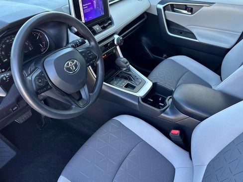 Certified 2025 Toyota RAV4 XLE w/ Convenience Package image 4
