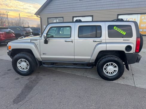 Used 2008 HUMMER H3 Base image 8