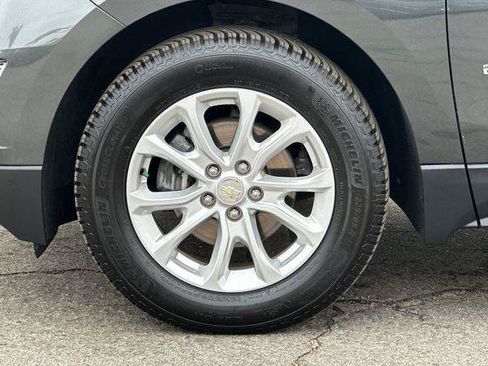 Used 2018 Chevrolet Equinox LT FWD image 25