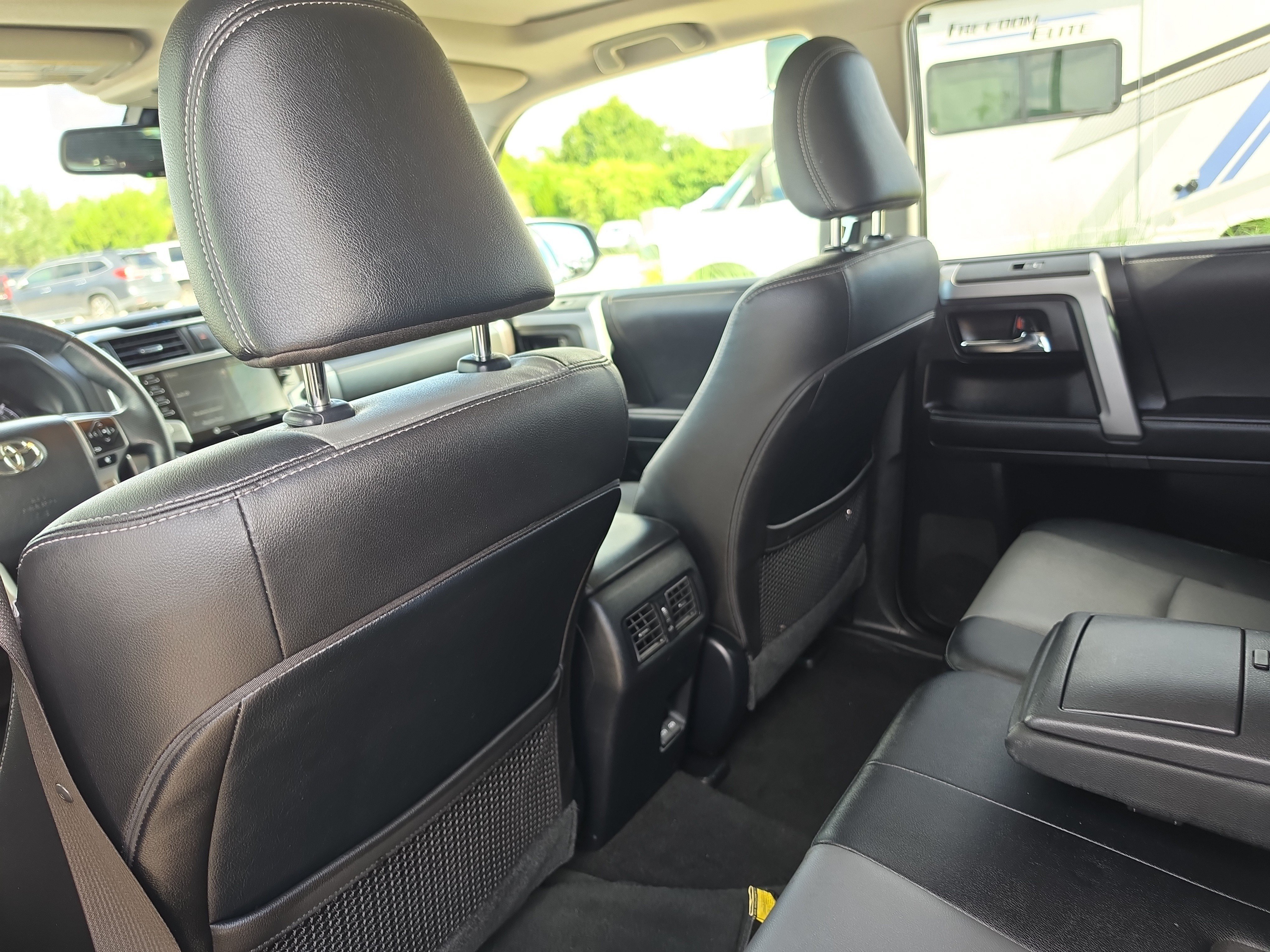 Used 2023 Toyota 4Runner SR5 Premium w/ Moonroof Package RWD image 10