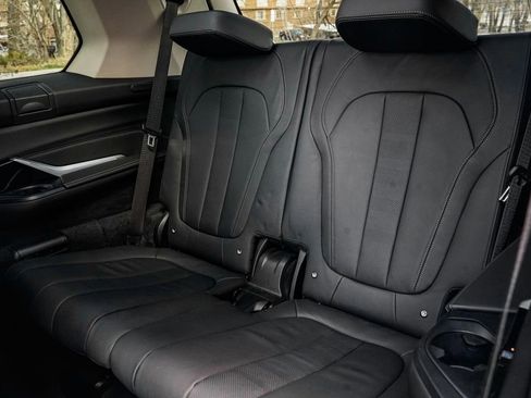 Used 2022 BMW X7 xDrive40i w/ Executive Package image 20