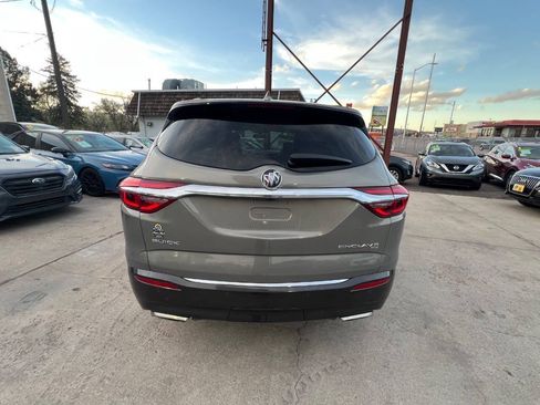 Used 2018 Buick Enclave Essence AWD/4WD image 4