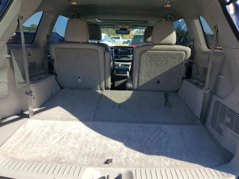 Used 2019 Toyota Highlander Limited image 9