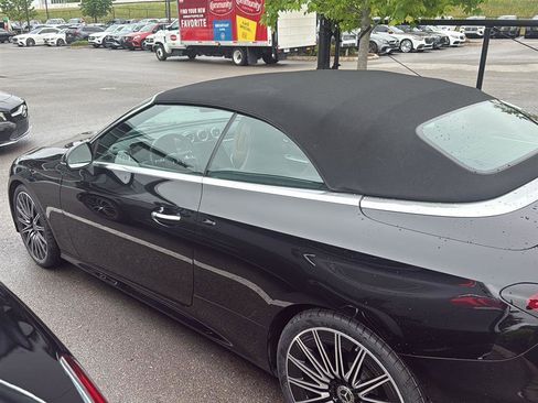Used 2024 Mercedes-Benz CLE 300 4MATIC Cabriolet image 5