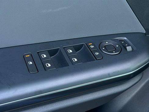 New 2025 Kia K4 LXS image 12