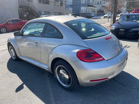 Used 2013 Volkswagen Beetle 2.5 FWD image 6