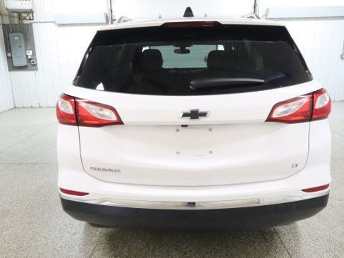 Used 2018 Chevrolet Equinox LT w/ Sun & Infotainment Package FWD image 8